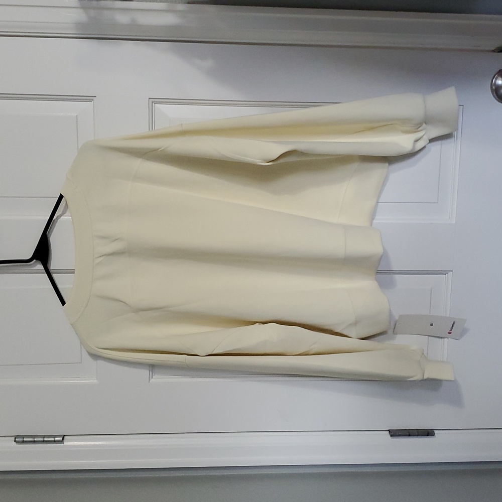 NWT Lululemon Perfectly Oversized Crop Crew Softstreme Sz 12 Pale Yellow - Picture 2 of 3